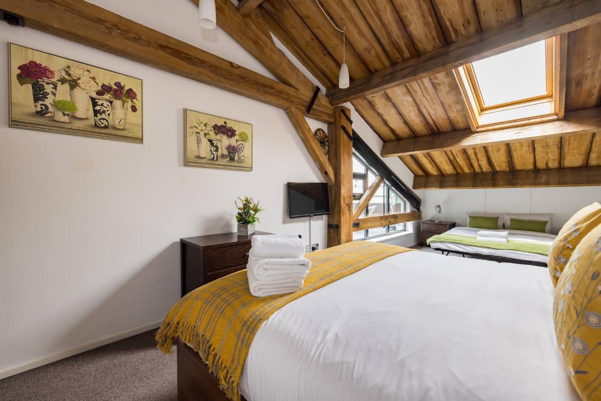 Wild Roses Serviced - Excel Warehouse 2 Apartamento *